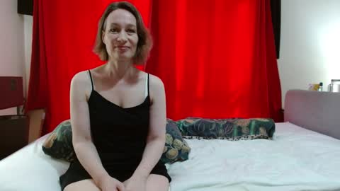 Snapshot of mrs_velvet_vixen_and_mr_stud chatting on March 2026 08:53:02 AM Mrs Velvet Vixen online show from March 2026 08:53:02 AM