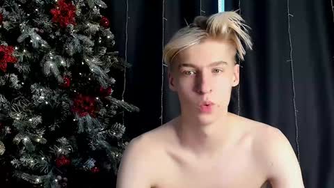 Adam online show from December 2024 09:39:02 AM