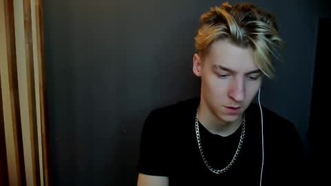 Adam online show from December 2024 09:40:01 PM