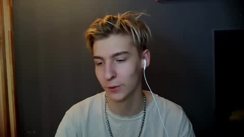 Adam online show from January 2025 04:28:02 PM