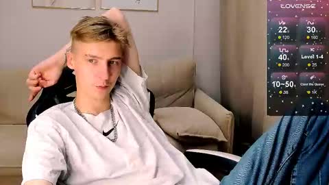 Adam online show from October 2025 12:11:02 AM