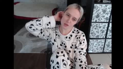 Sasha online show from September 2025 08:52:02 AM