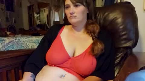 Snapshot of mrsluna19 chatting on October 2025 02:24:02 PM MrsLuna19 online show from October 2025 02:24:02 PM