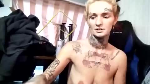 mrssavage97 online show from December 2025 10:06:02 PM