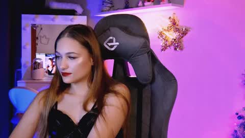 YOUR OWNER online show from December 2024 10:40:02 PM