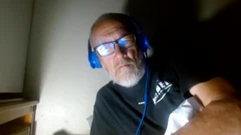 Snapshot of mrtease5 chatting on May 2026 10:42:02 AM mrtease5 online show from May 2026 10:42:02 AM
