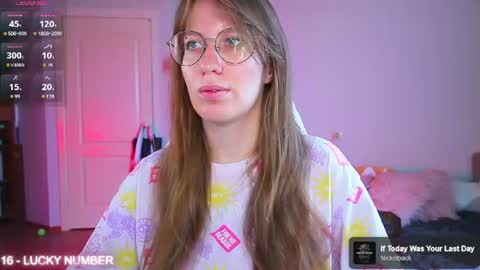 Snapshot of ms_allison chatting on July 2026 07:44:01 AM Allison online show from July 2026 07:44:01 AM