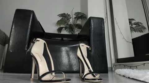 Goddess. Miss. Lady.  Queen. Madam Milady online show from February 2025 04:00:01 PM