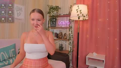 Snapshot of ms_evasweet chatting on April 2026 12:04:01 PM Eva 3 online show from April 2026 12:04:01 PM
