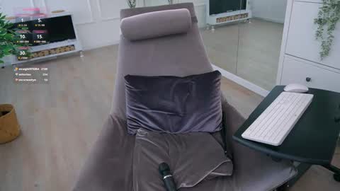 Samantha online show from February 2025 04:52:01 PM