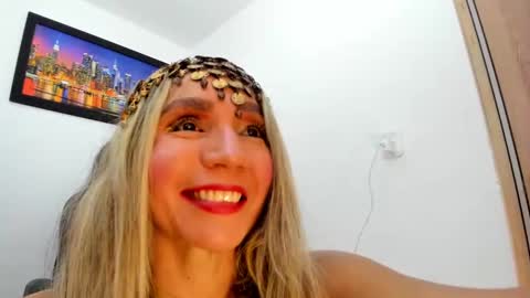 ms_lunarose online show from October 2025 11:39:01 PM