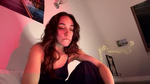 Snapshot of ms_sophiee chatting on April 2026 08:44:01 PM ms_sophiee online show from April 2026 08:44:01 PM