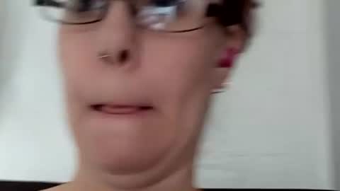 melissa online show from December 2025 06:59:01 PM