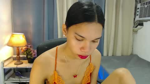 Snapshot of msandreaxx chatting on December 2024 10:08:01 AM andrea online show from December 2024 10:08:01 AM