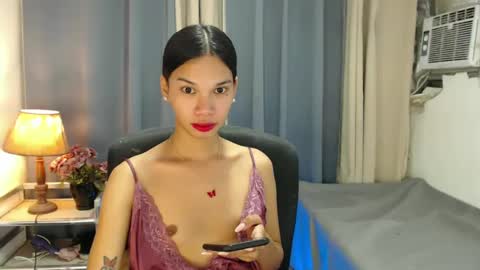 Snapshot of msandreaxx chatting on December 2024 10:58:01 AM andrea online show from December 2024 10:58:01 AM