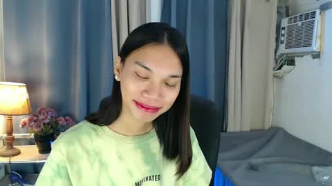 Snapshot of msandreaxx chatting on December 2024 06:18:02 AM andrea online show from December 2024 06:18:02 AM