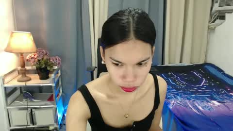 Snapshot of msandreaxx chatting on December 2024 02:25:02 AM andrea online show from December 2024 02:25:02 AM