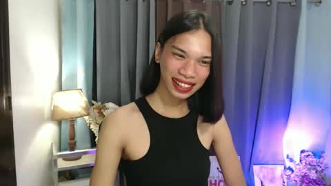 Snapshot of msandreaxx chatting on May 2026 05:39:01 PM andrea online show from May 2026 05:39:01 PM