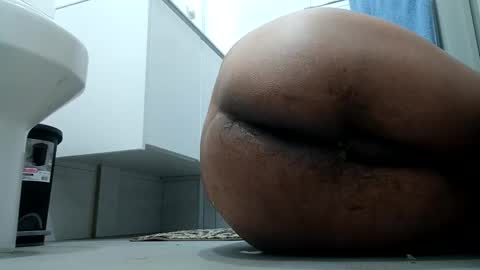 Snapshot of msex28 chatting on April 2026 11:35:02 PM Elha online show from April 2026 11:35:02 PM