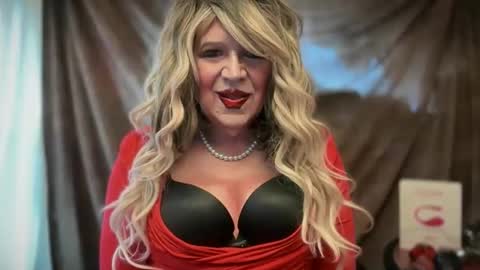 Snapshot of mskarentoy chatting on April 2026 08:07:02 PM mskarentoy online show from April 2026 08:07:02 PM