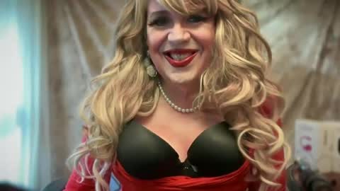 Snapshot of mskarentoy chatting on July 2026 08:35:01 PM mskarentoy online show from July 2026 08:35:01 PM