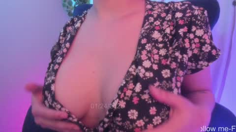 Meg  Vero online show from January 2025 06:12:01 AM