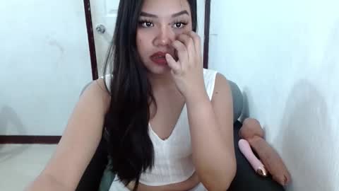 Olivia online show from March 2026 08:35:02 PM