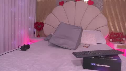 Manuela  online show from February 2026 03:02:01 AM