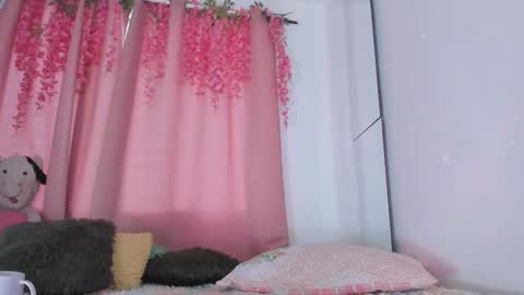 Chloe new account online show from December 2025 10:36:02 PM