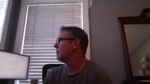 Snapshot of mtbrdr76 chatting on March 2026 07:29:01 PM Fun time Daddy online show from March 2026 07:29:01 PM