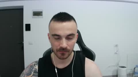 Victor online show from February 2025 04:42:02 PM