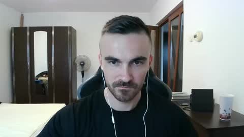 Victor online show from October 2025 02:38:01 PM