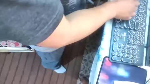 Snapshot of muchachosam chatting on November 2025 09:02:02 PM zenon online show from November 2025 09:02:02 PM