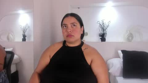Snapshot of muentes_geminis chatting on October 2025 12:05:01 PM Tati online show from October 2025 12:05:01 PM