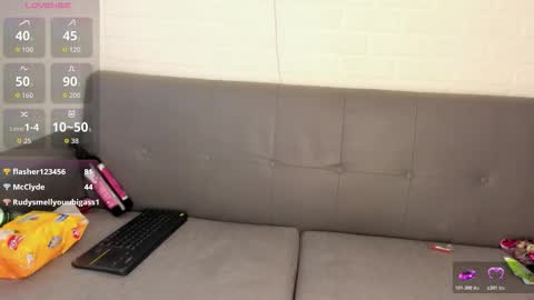 Snapshot of muentes_geminis chatting on October 2025 11:35:02 PM Tati online show from October 2025 11:35:02 PM