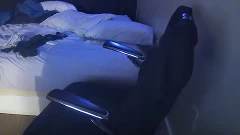 Muffdiver online show from December 2024 09:39:01 AM