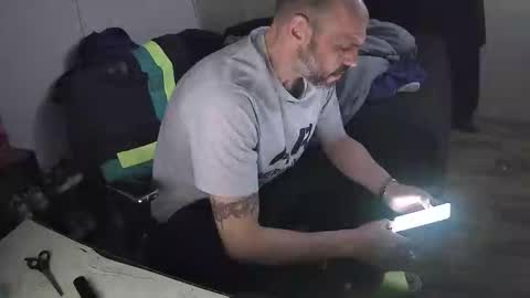 Muffdiver online show from February 2026 09:20:01 AM