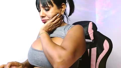 Snapshot of muladefuego chatting on November 2025 09:26:02 PM yuli online show from November 2025 09:26:02 PM