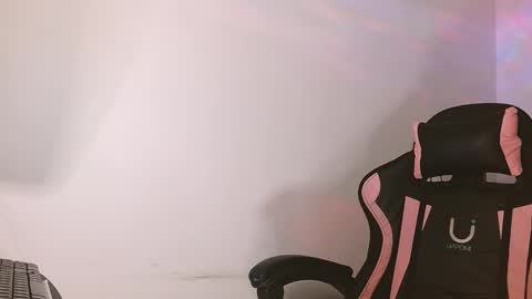 Snapshot of muladefuego chatting on November 2025 10:59:01 AM yuli online show from November 2025 10:59:01 AM