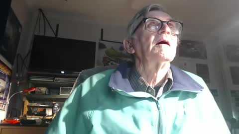 Snapshot of mulldoon1950 chatting on September 2025 06:01:02 AM mulldoon1950 online show from September 2025 06:01:02 AM