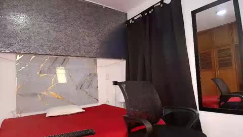 Muller Asher online show from December 2025 03:56:01 AM