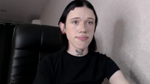 Snapshot of mun_poli chatting on March 2026 10:25:02 PM Polik online show from March 2026 10:25:02 PM