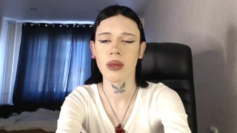 Snapshot of mun_poli chatting on April 2026 10:05:01 AM Polik online show from April 2026 10:05:01 AM