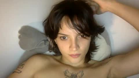 Snapshot of munchi_ chatting on December 2024 10:18:02 PM online show from December 2024 10:18:02 PM