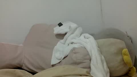 Snapshot of munchi_ chatting on January 2025 12:14:02 AM online show from January 2025 12:14:02 AM