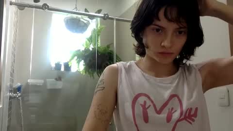 Snapshot of munchi_ chatting on February 2025 03:24:02 PM online show from February 2025 03:24:02 PM