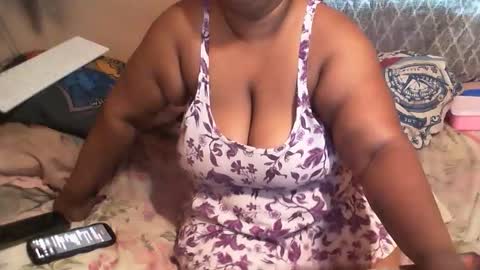 Snapshot of munniegalz1 chatting on February 2026 11:50:01 AM your angel online show from February 2026 11:50:01 AM