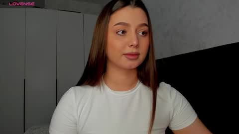 Kaya online show from December 2025 11:02:01 PM