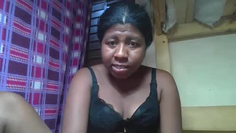 murielleee online show from March 2026 05:50:01 PM