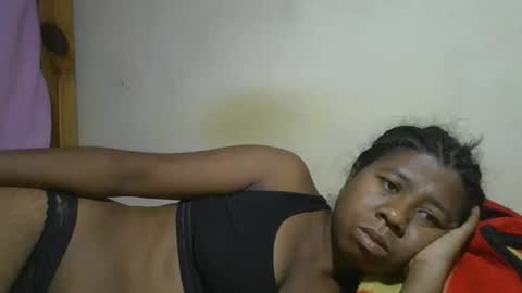 murielleee online show from April 2026 02:47:02 PM